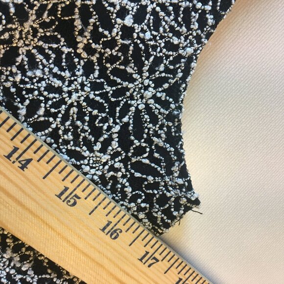 Vintage Y2K Fashion Bug Top Large Black Textured Floral Lace - Picture 5 of 7